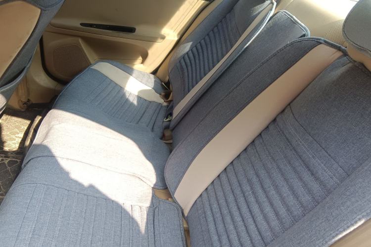 Used Roewe 350 2015 1.5L Automatic Luxury Sunroof Edition