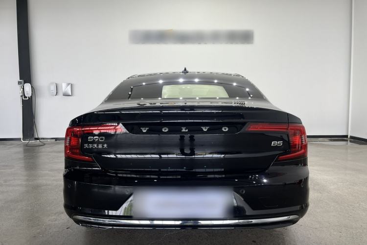 Used Volvo S90 2024 B5 Zhiyuan Luxury Edition
