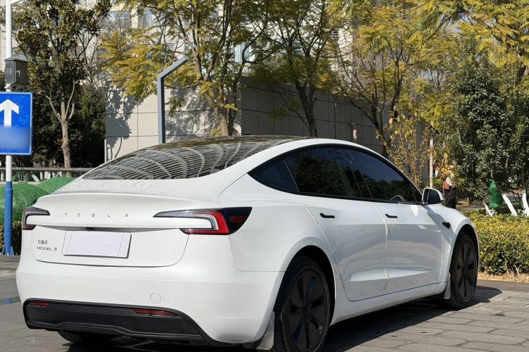 Used Tesla Model 3 2025 Rear-Wheel-Drive Version