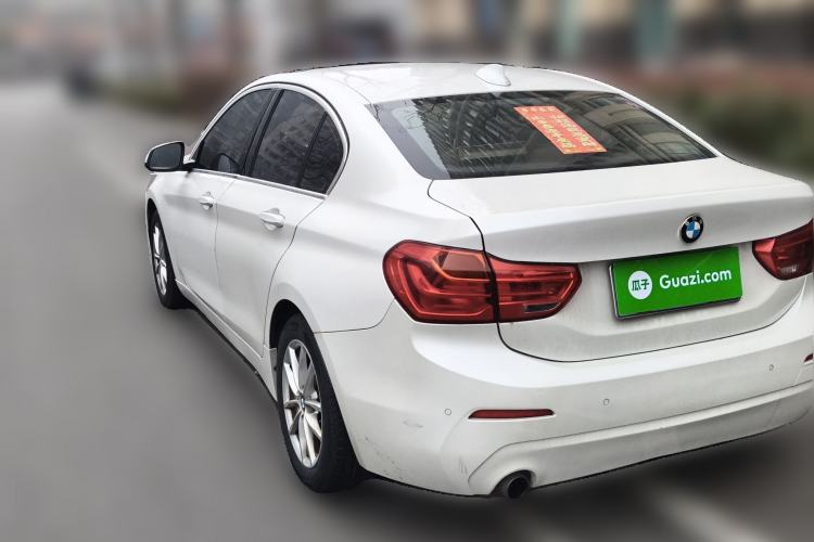 Used BMW 1 Series 2018 118i Fashion Model Rear Left 45 Deg