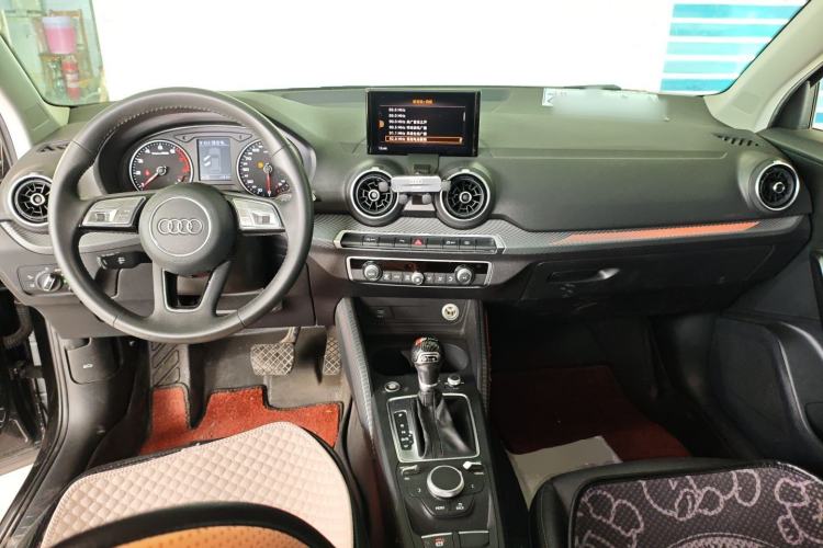 Used Audi Q2L 2021 35 TFSI Fashionable and Elegant Model Center Console