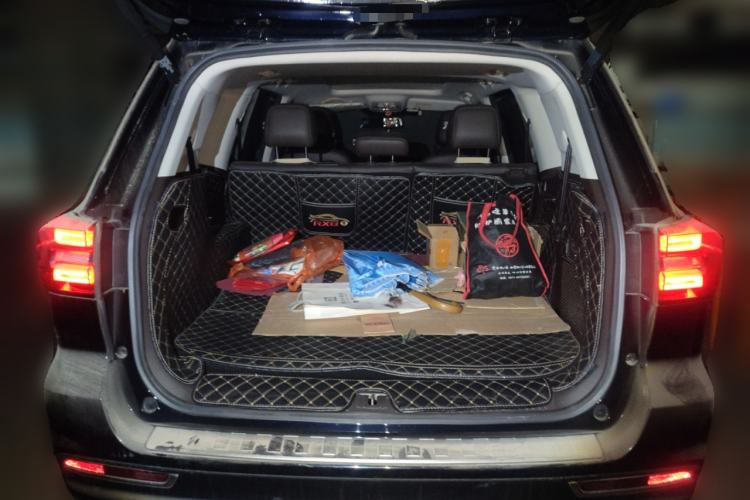 Used Roewe RX8 2019 30T Smart Connectivity Two-Wheel Drive Supreme Flagship Edition