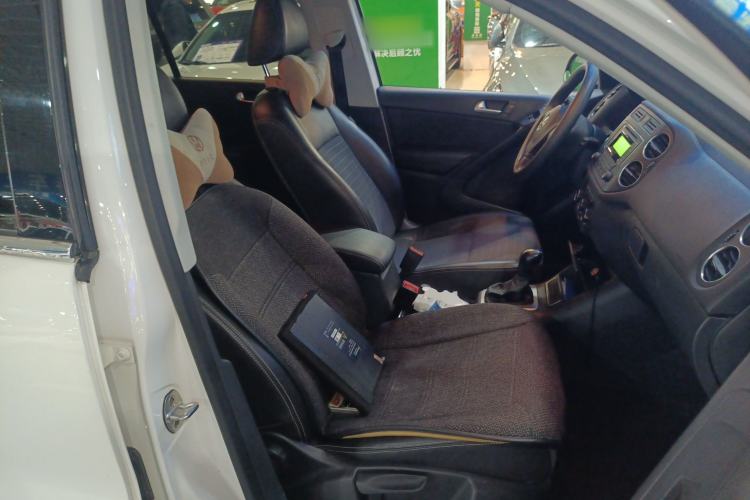 Used Volkswagen Tiguan L 2016 280TSI Automatic Two-Wheel-Drive Silk Road Style Edition
