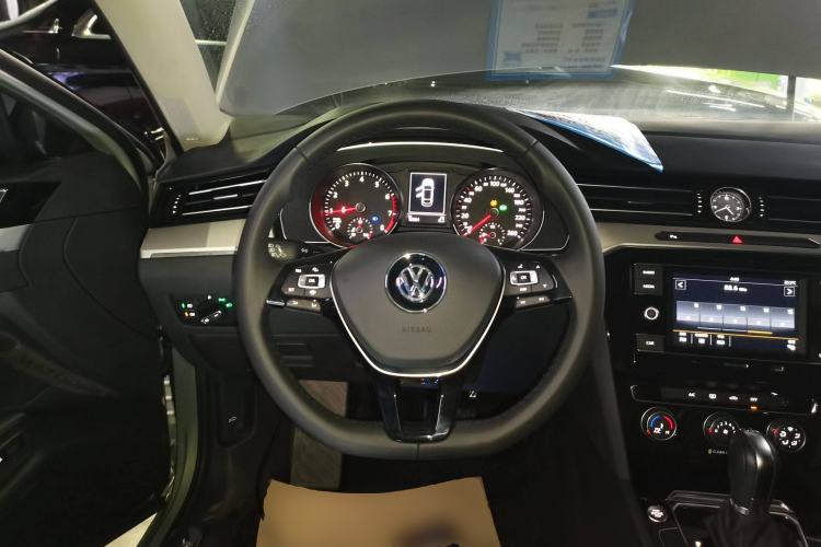 Used Volkswagen Magotan 2019 280TSI DSG Leading Model China VI Standard