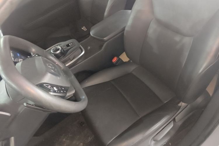 Used Toyota bZ3 2024 517 km Elite PRO Left Front Seat