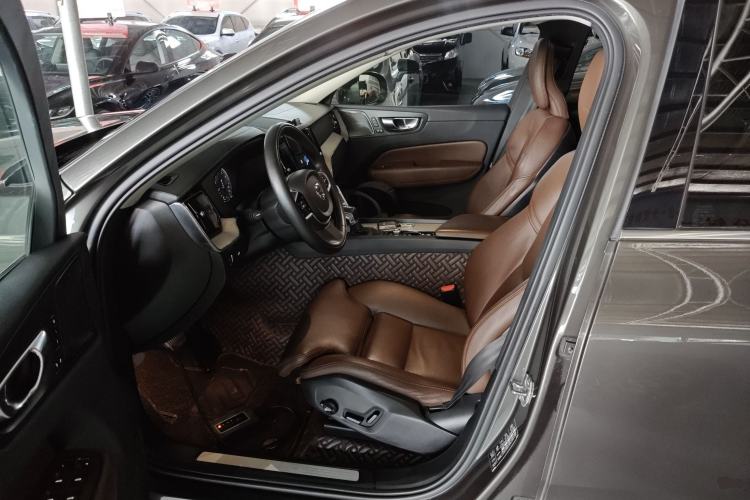 Used Volvo XC60 2020 T5 4x4 Zhiya Luxury Edition