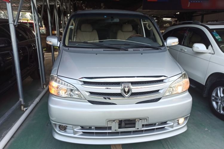 Used Jinbei Grace 2010 2.7L 3rd Generation Yu Ling Luxury Version Long Wheelbase 9-Seater Equipped with 2TR Engine
