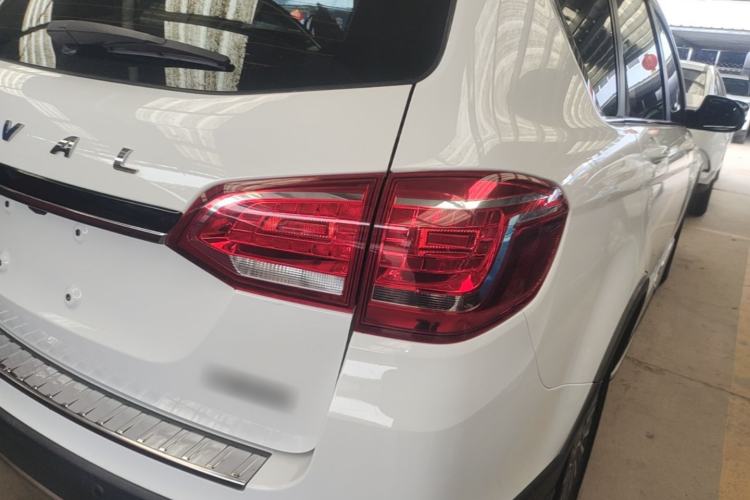 Used Haval H6 2015 Sport Edition 1.5T Automatic Two-Wheel Drive Luxury Model
