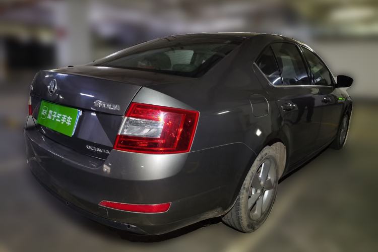 Used Skoda Octavia 2015 1.6L Automatic Eado Edition
