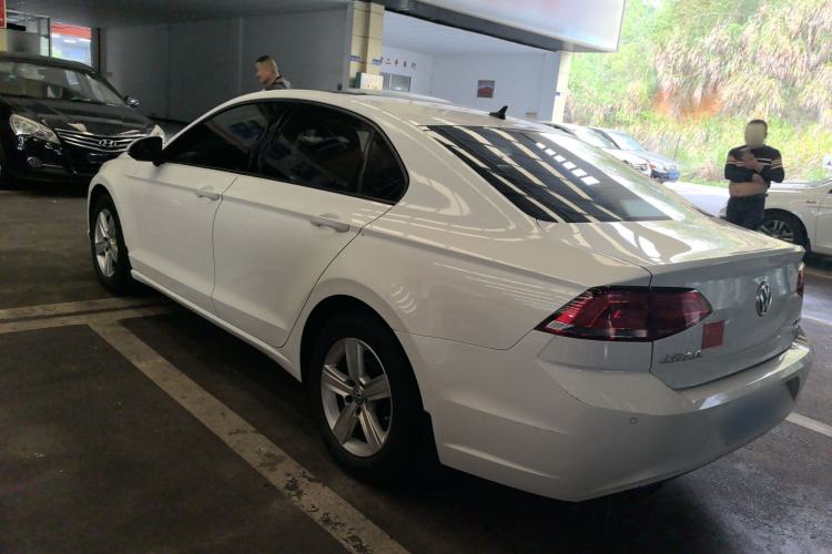 Used Volkswagen Lamando 2017 230TSI DSG Fashion Edition Rear Left 45 Deg