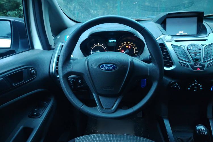 Used Ford EcoSport 2013 1.5L Manual Comfort Model Steering Wheel