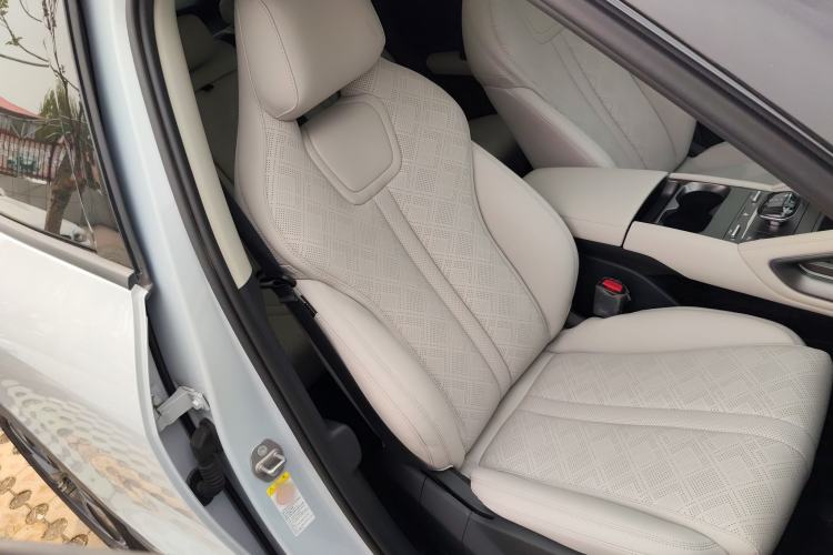 Used BYD Yuan UP 2024 401KM Beyond Edition Right Front Seat