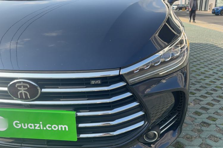 Used BYD Song MAX 2018 1.5T Automatic Smart Connect Elite Model with 6 Seats
