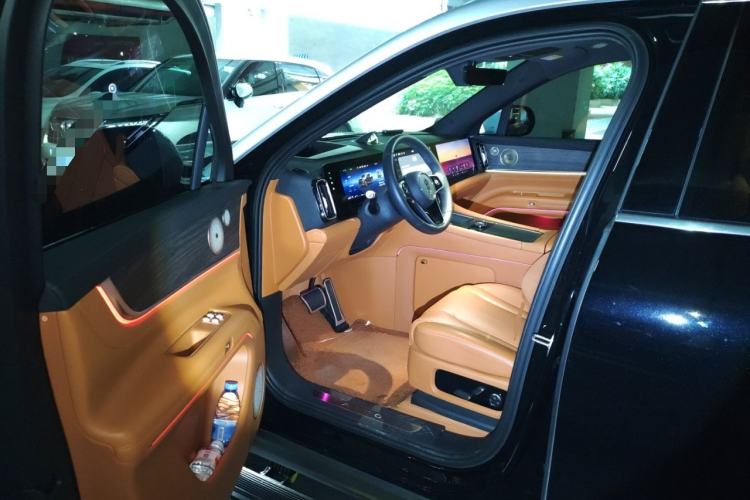 Used Hima AITO M9 2024 Range-Extended Ultra Version 42 kWh 6-Seater Model Driver Seat