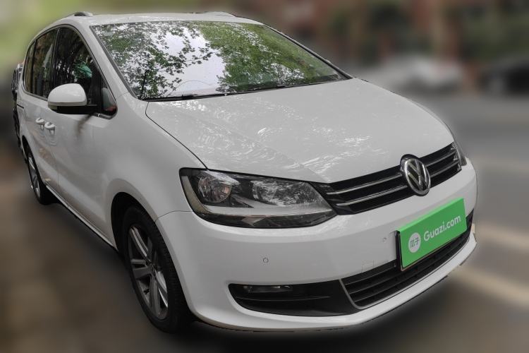 Used Volkswagen Sharan 2018 380TSI Comfort Edition 7-Seater Front Right 45 Deg