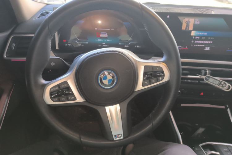 Used BMW i3 2022 eDrive 35 L
