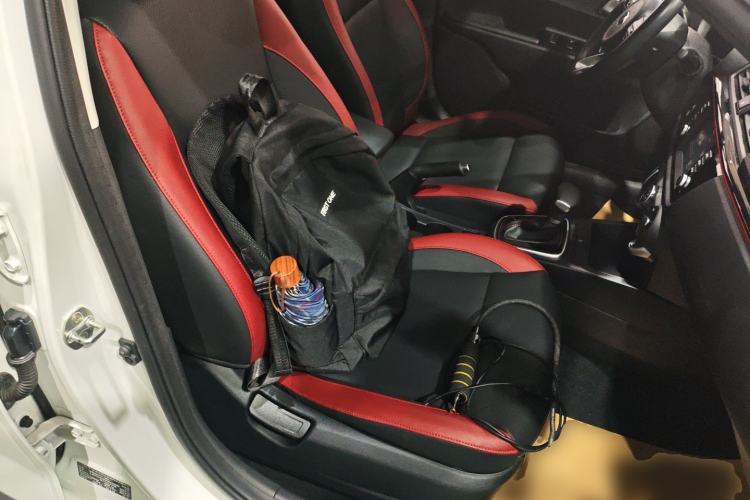 Used Kia KX Cross 2019 1.6L Automatic Dynamic Sunroof Version China VI Right Front Seat