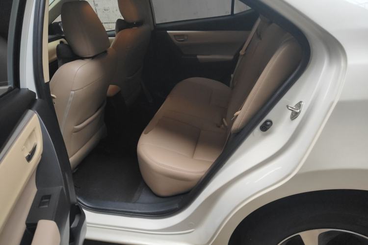 Used Toyota Levin 2017 Revised 185T CVT Elite Edition China V Standard Left Rear Seat