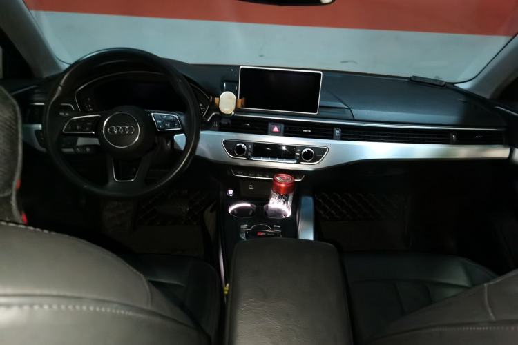 Used Audi A4L 2019 40 TFSI Fashion Edition China VI Emission Standard
