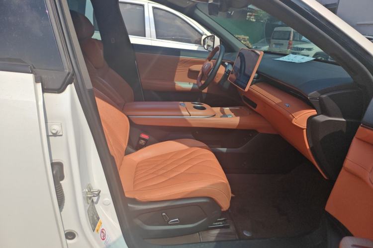 Used Deepal S07 2023 200Max Range-Extended Version Right Front Seat