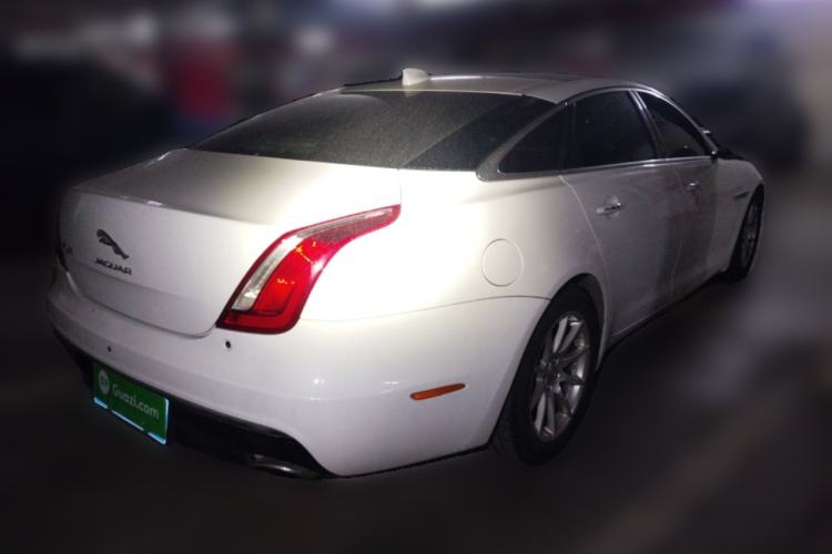 Used Jaguar XJ 2016 XJL 2.0T Two-Wheel-Drive Elegant Business Edition Rear Right 45 Deg