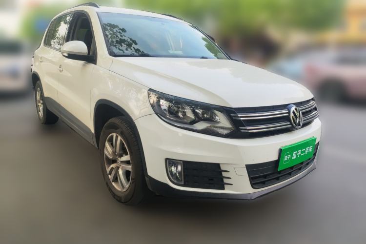 Used Volkswagen Tiguan 2016 300TSI Automatic Two-Wheel Drive Trend Edition Front Right 45 Deg