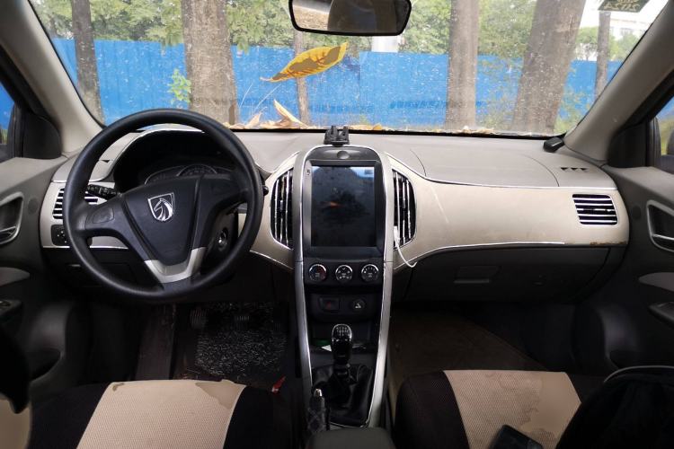 Used Baojun 630 2012 1.5L DVVT manual comfort version