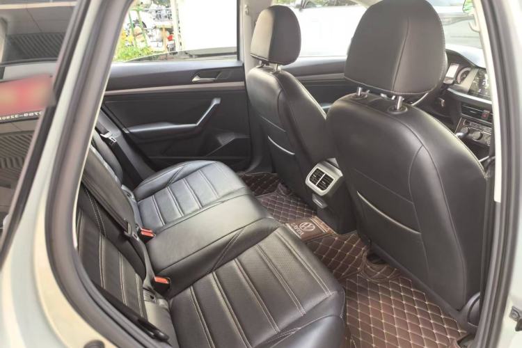 Used Volkswagen Lavida 2021 1.5L Automatic Fashion Edition Interior 5