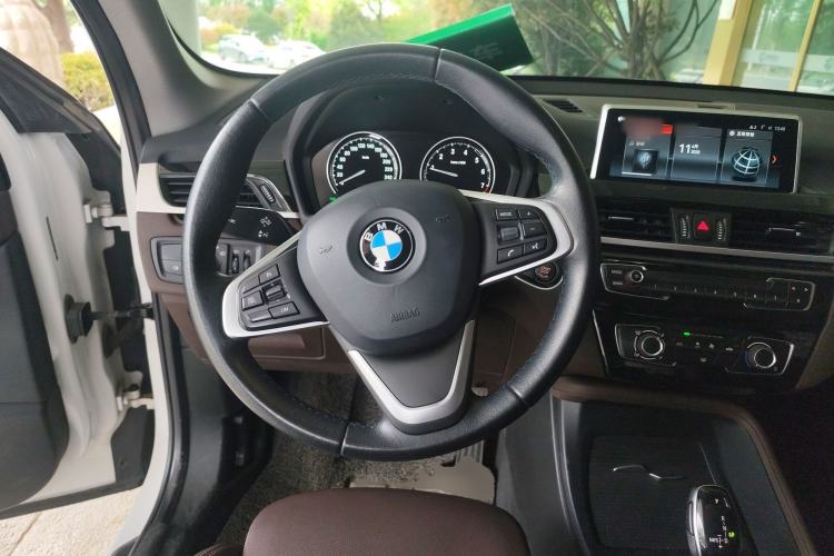 Used BMW X1 2020 sDrive20Li Fashion Model Steering Wheel