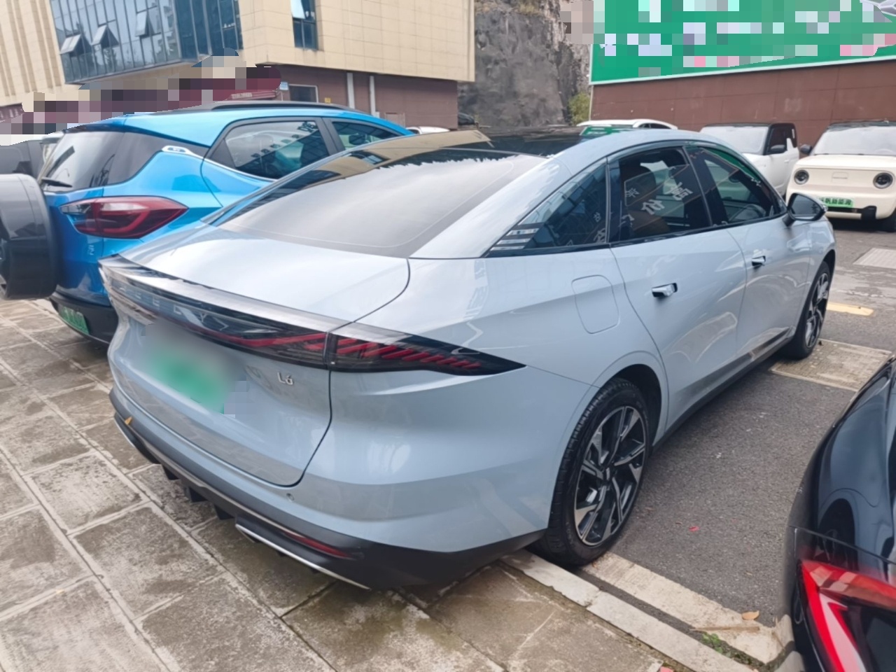 Geely Galaxy L6 2023 125km Starship — снимка 6