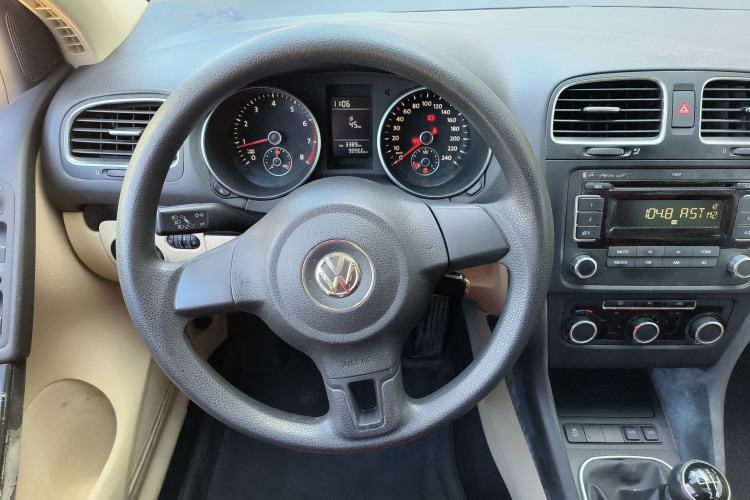 Used Volkswagen Golf 2011 1.6 Manual Comfort Model
