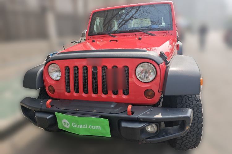 Used Jeep Wrangler 2013 3.6L Sahara two-door model
