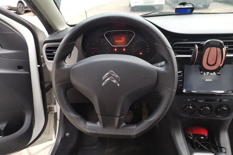 Used Citroen Elysee 2015 ZhiShang Edition 1.6L Manual Comfort Model