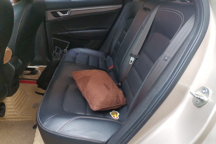 Used Geely Auto Emgrand GS 2016 Sport Edition 1.8L Automatic LingShang Model Left Rear Seat