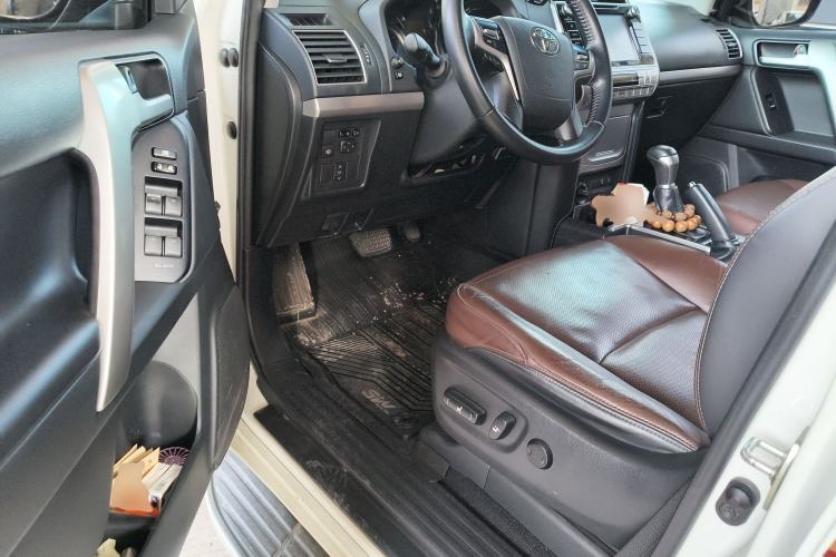 Used Toyota Prado 2019 3.5L Automatic TX-L Deluxe Edition with Rear-Mounted Spare Tire