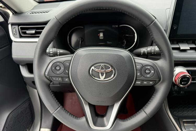 Used Toyota RAV4 2022 2.0L CVT 4x4 Style Plus Edition