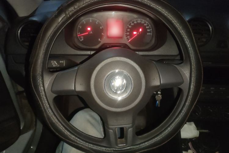 Used Volkswagen Jetta 2015 Value Edition 1.6L Manual Fashionable Style
