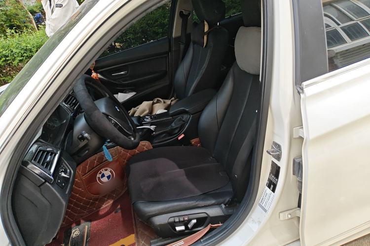 Used BMW 3 Series 2016 320Li Fashion Model Left Front Seat