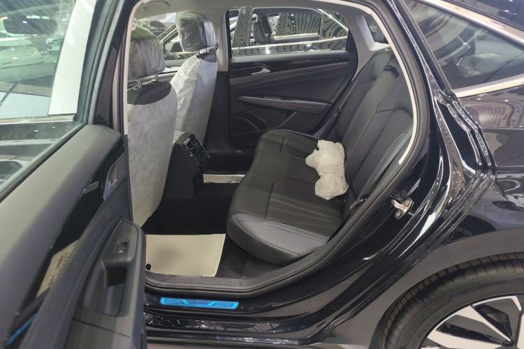 Used Volkswagen Passat 2026 Model, Outstanding 380TSI Longteng Edition