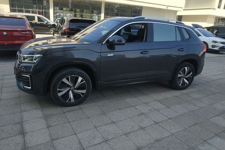 Used Volkswagen Tayron GTE Plug-in Hybrid 2022 1.4T Luxury Edition Exterior 3