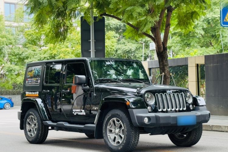 Used Jeep Wrangler 2017 3.0L Sahara Four-Door Comfort Edition
