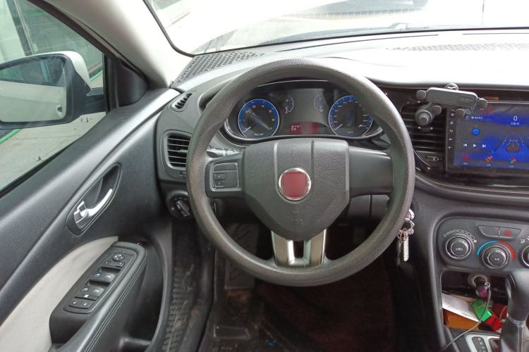 Used Fiat Viaggio 2015 1.4T Automatic Enjoyment Edition