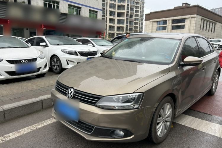 Used Volkswagen Sagitar 2014 1.6L Manual Comfort Model