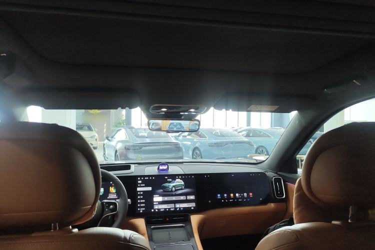 Used Hima AITO M8 2025 Extended-Range Ultra Version 53.4 kWh 6-Seater Edition
