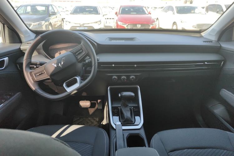 Used Wuling Alvez 2023 1.5L CVT Comfort Edition
