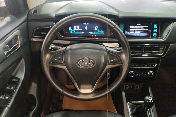 Used CHANGAN KAICHENG Oushang A600 2016 1.5L Manual Luxury 7-Seater Steering Wheel