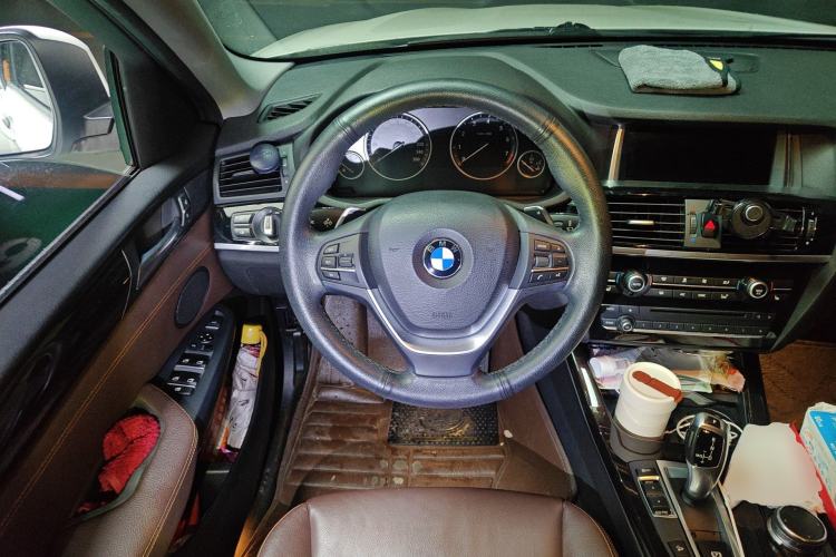 Used BMW X4 2014 xDrive20i X Design Package Steering Wheel