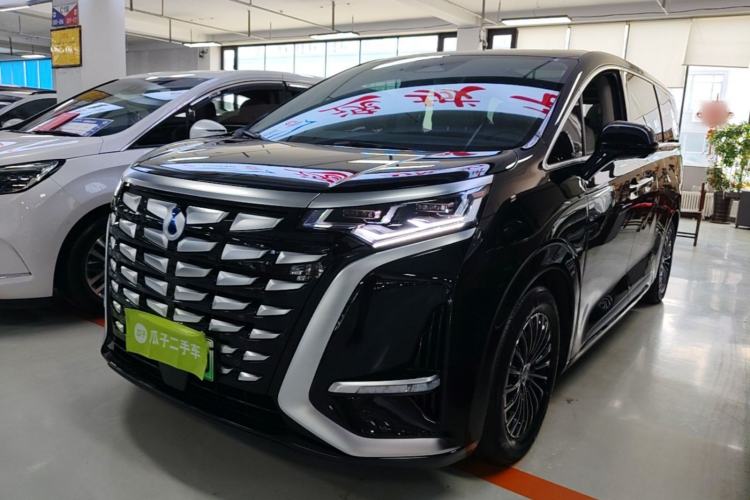 Used Denza D9 2022 DM-i 970 Four-Wheel Drive Prestige Model