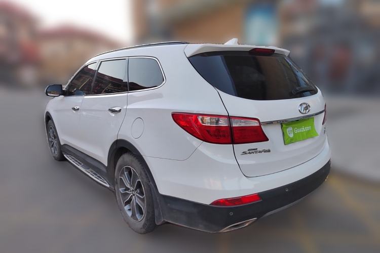 Used Hyundai Grand SantaFe 2013 3.0L 7-Seater Four-Wheel-Drive Comfort Edition
