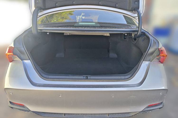 Used Toyota Avalon 2023 Dual-Engine 2.5L Luxury Edition